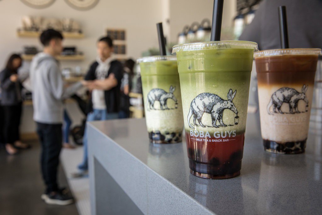 GCP21cassava's tweet photo. Workers start with #tapioca starch imported from Thailand and mix it to get a damp, caramel-colored powder that define the popular drink #bubbletea #bobaa via https://t.co/MWpNYTRB4q @BobaStation https://t.co/uiKbxj3V9j