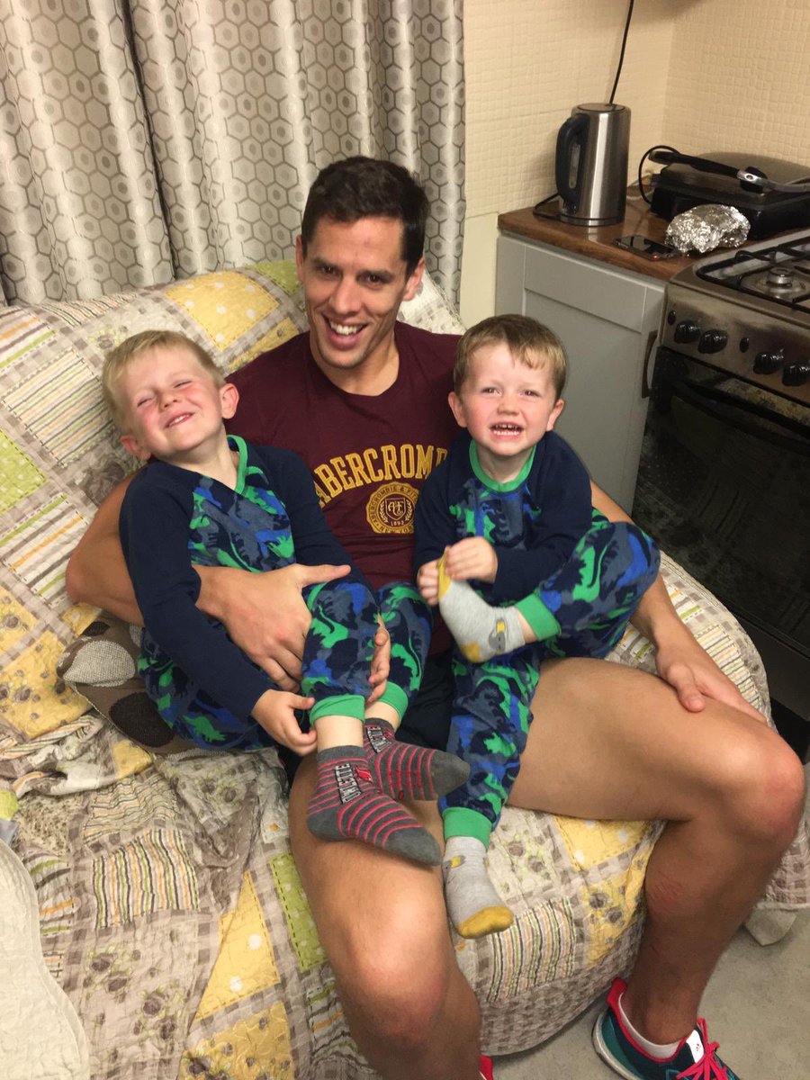 BrendanMurphy17's tweet image. Scraped the win tonight, nice to call up home and see these boys afterwards #2of4 #nephews #heroes