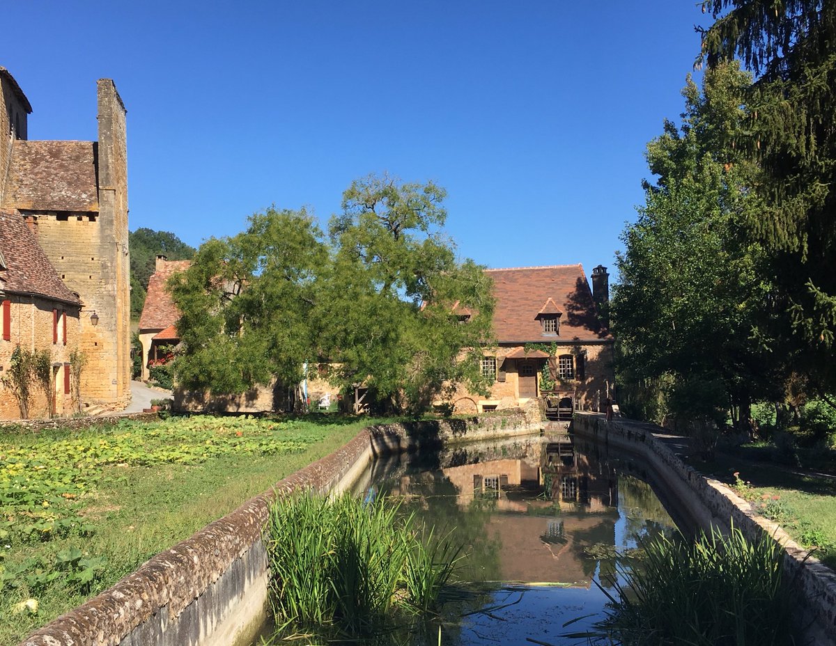 sdervill's tweet photo. Quel bonheur un week-end avec les amis, en @NvelleAquitaine #Urval #Perigord #Dordogne https://t.co/jzgJrn2RHY
