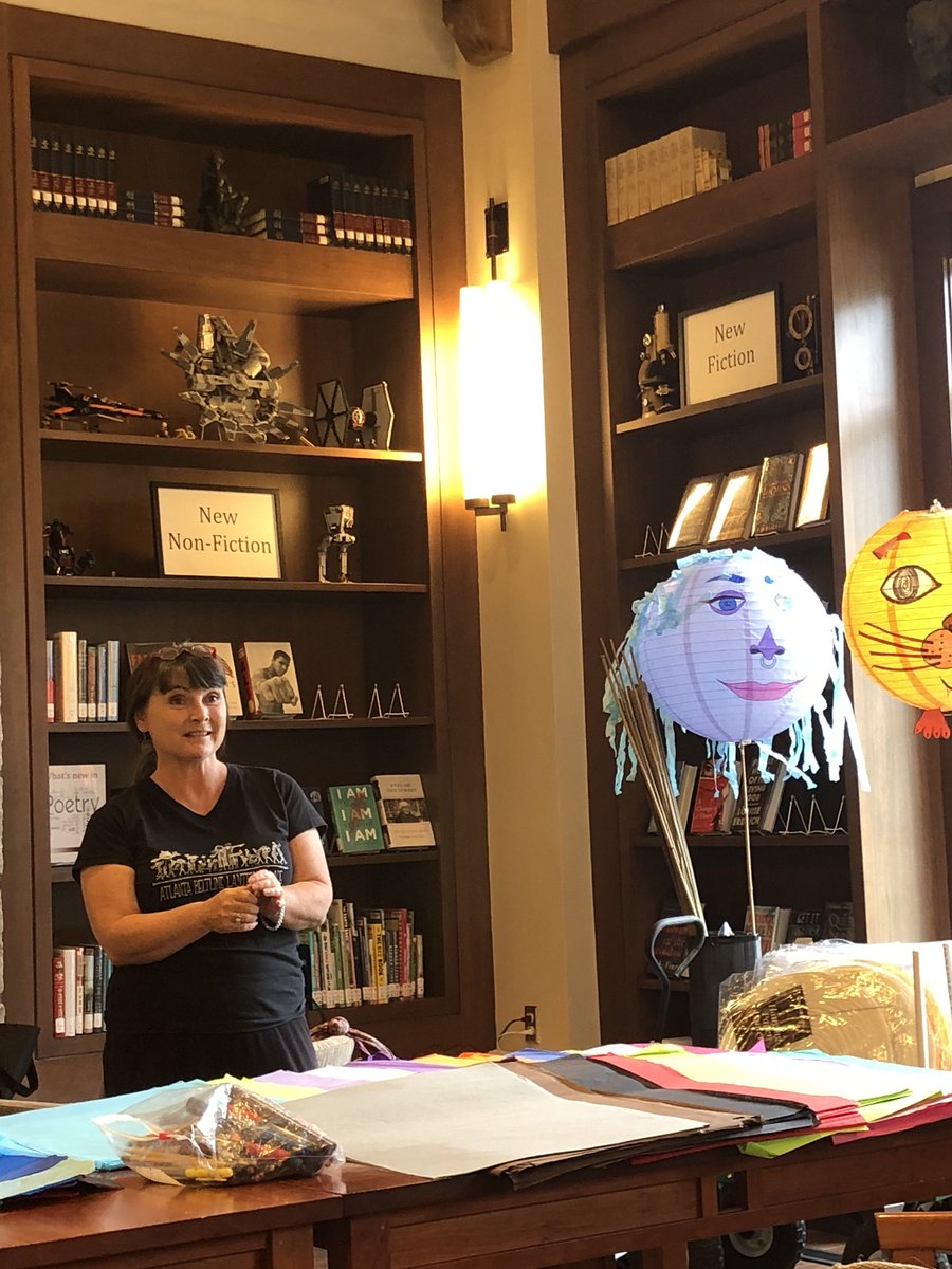 KSandlinITRT's tweet photo. Awesome #lanternworkshop with @ChantelleRytter hosted by @PaceWoodruffLib We had a blast! #AtlantaBeltLineLanternParade #RainbowUnicorn #ThanksMrBall https://t.co/qcOqPuZcx8