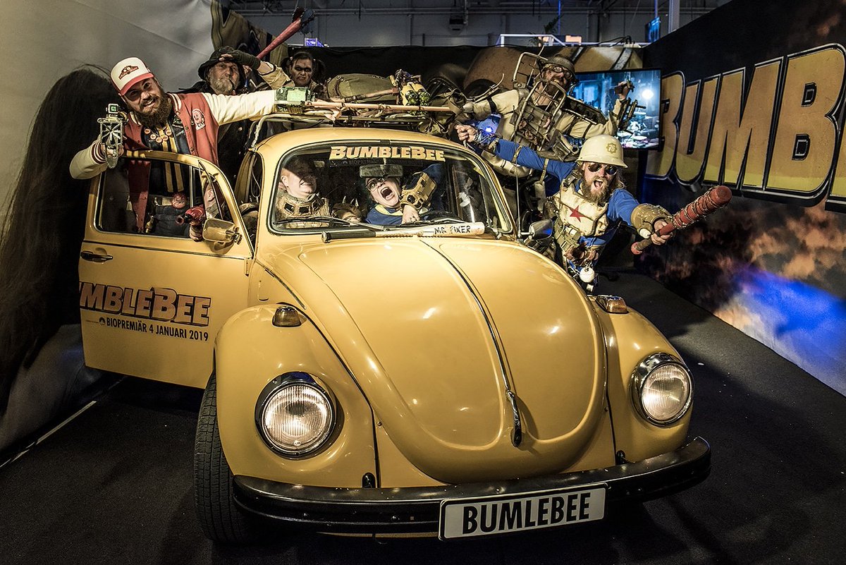 MissDeliana's tweet photo. PEDAL TO THE METAL!
#Fallout #Cosplay #comicconsthlm https://t.co/1kYmTKAFEK