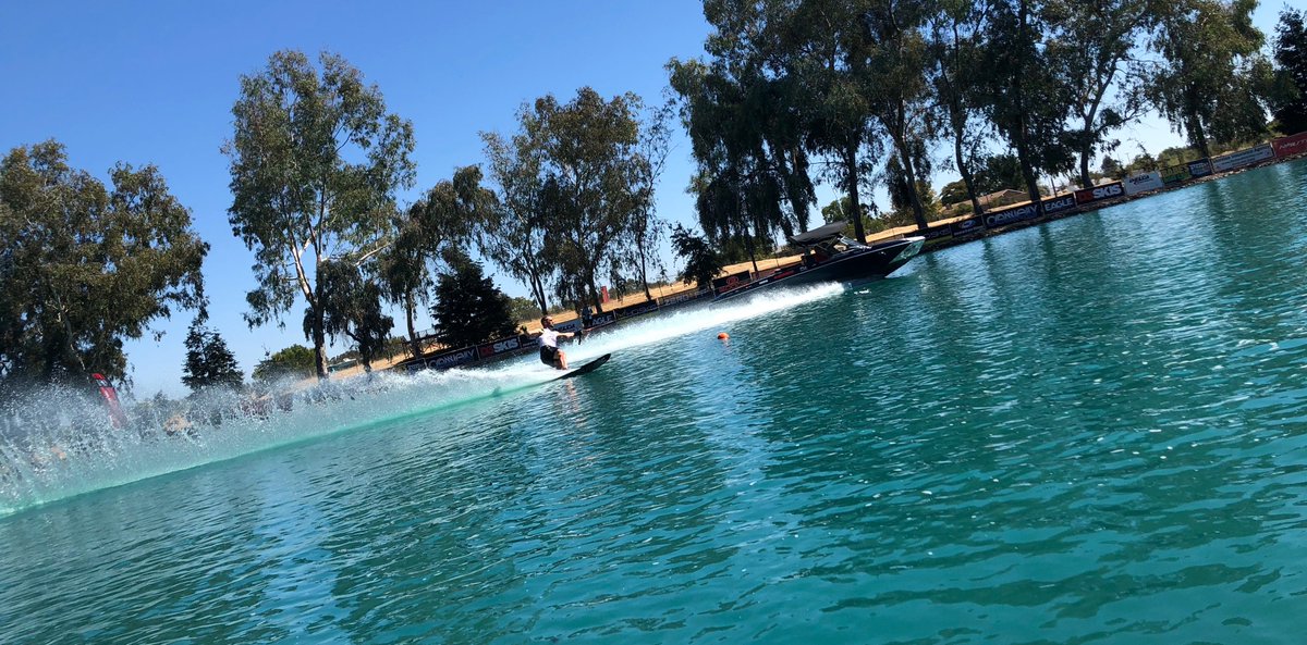 OM Head-to-Head Results: 

Will Asher (1) advances running his 39.5 off pass.
Corey Vaughn (5) finishes the day with 2 @ 39.5 off

📷 <a href="/WillAsher/">Will Asher</a>
🚤 <a href="/NautiqueBoats/">Nautique Boats</a>  
📺 youtu.be/dzKopH6Dihc

Next 👉 Thomas DeGasperi (2) vs Jason McClintock (6). 

#waterski #caproam