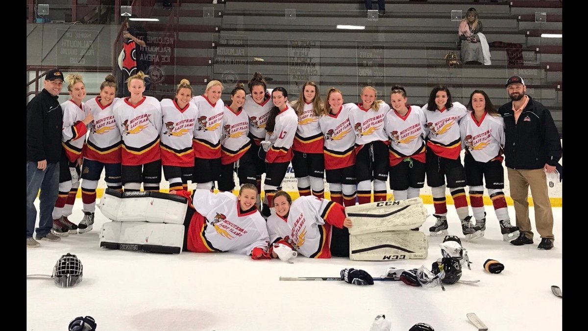 LadyFlamesHky's tweet photo. #CapeCodStorm Tourney Champs: @LadyFlamesHky U19 defeat @shamrocksgirls U19. Final Score 5-2 #GoFlames 🔥🔥 https://t.co/pcAHH0A7Gl