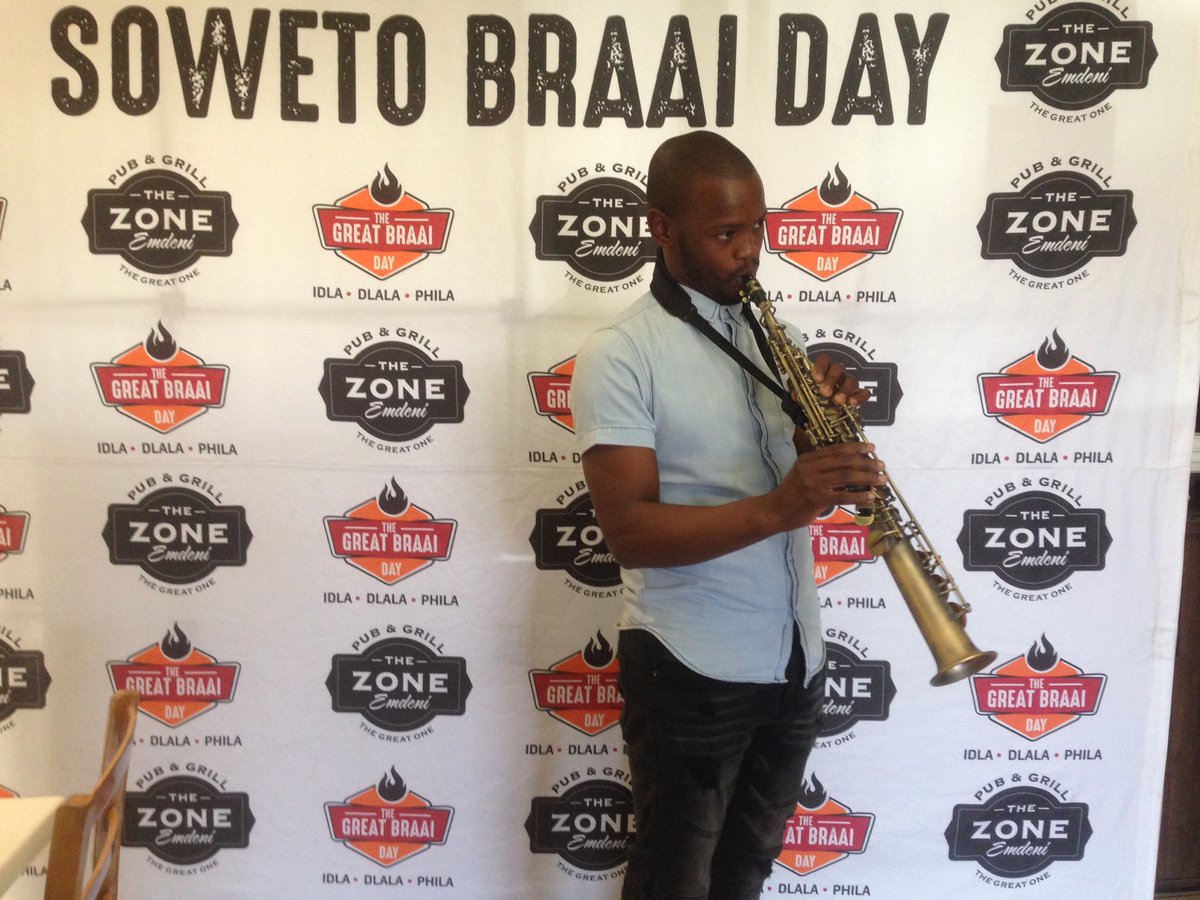 braai_day's tweet photo. All roads lead to Soweto Braai Day 

It's going to be warm 
23 Sept 
Emdeni Library 
@JHBtourism @Meli74095100 @refiloemotsei1 @Bekezelamusic  @citypress  @SowetoTVchannel https://t.co/kUV3bFyN45