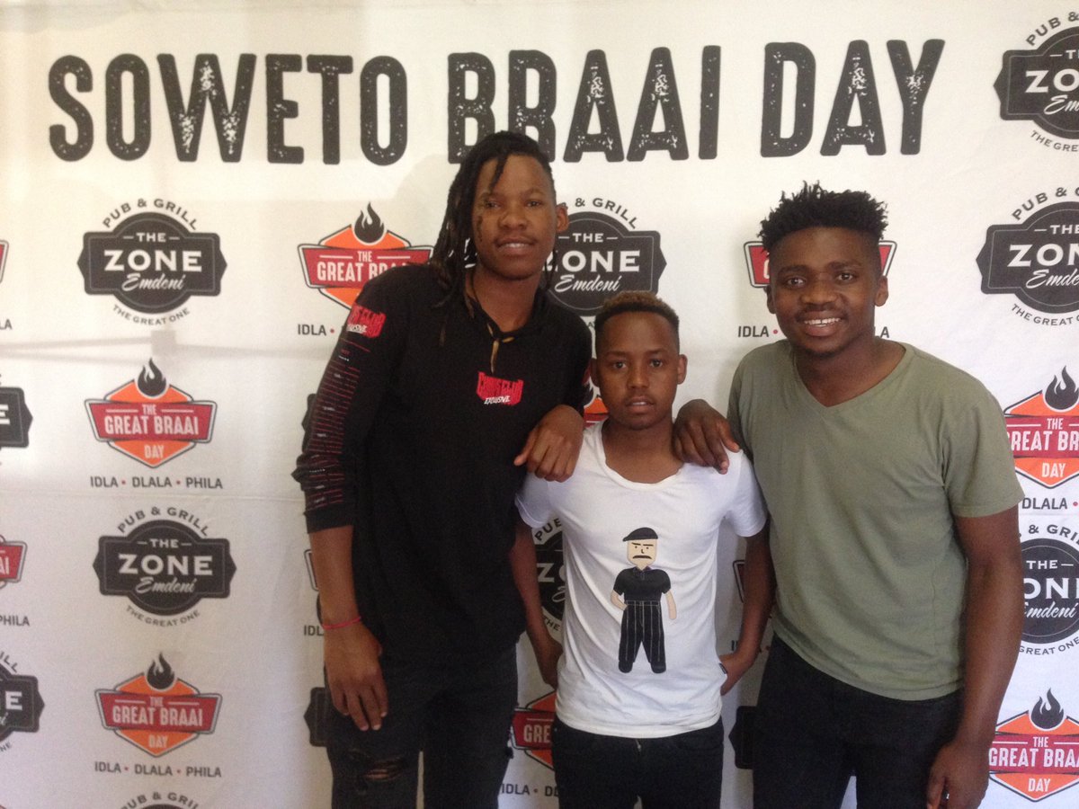 braai_day's tweet photo. All roads lead to Soweto Braai Day 

It's going to be warm 
23 Sept 
Emdeni Library 
@JHBtourism @Meli74095100 @refiloemotsei1 @Bekezelamusic  @citypress  @SowetoTVchannel https://t.co/kUV3bFyN45