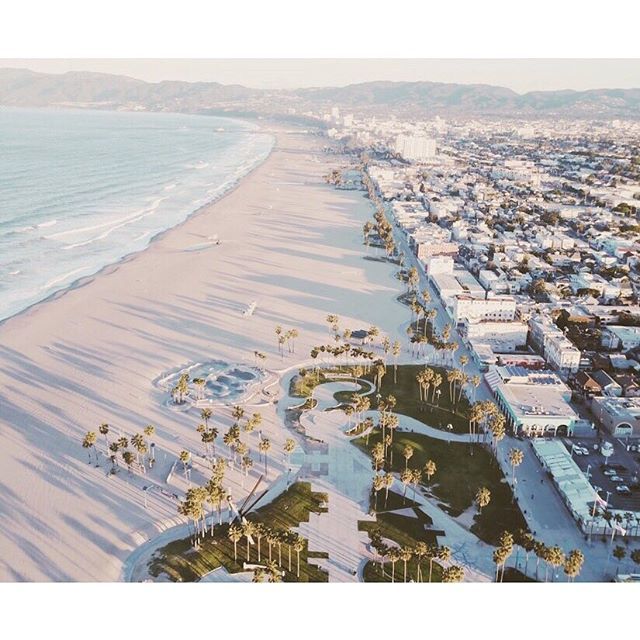 Venice Beach CA from above. Ⓢ  #symplsupplyco #coastalcultureclub ift.tt/2NdDzZH