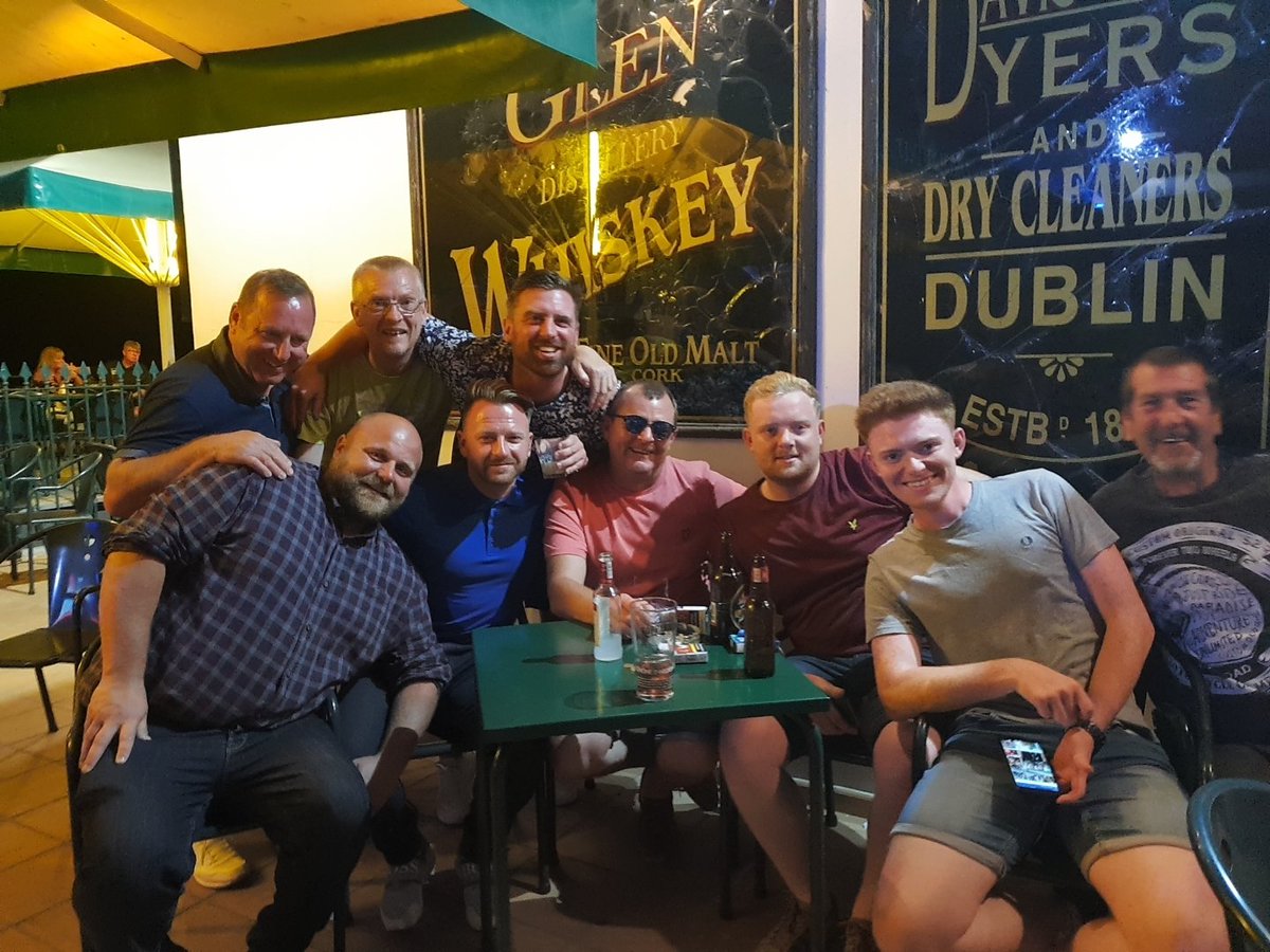 66Freakshow's tweet photo. The freaks just finishing off a cracking weekend with a couple of beers #TS66 https://t.co/stmiZXU2HA