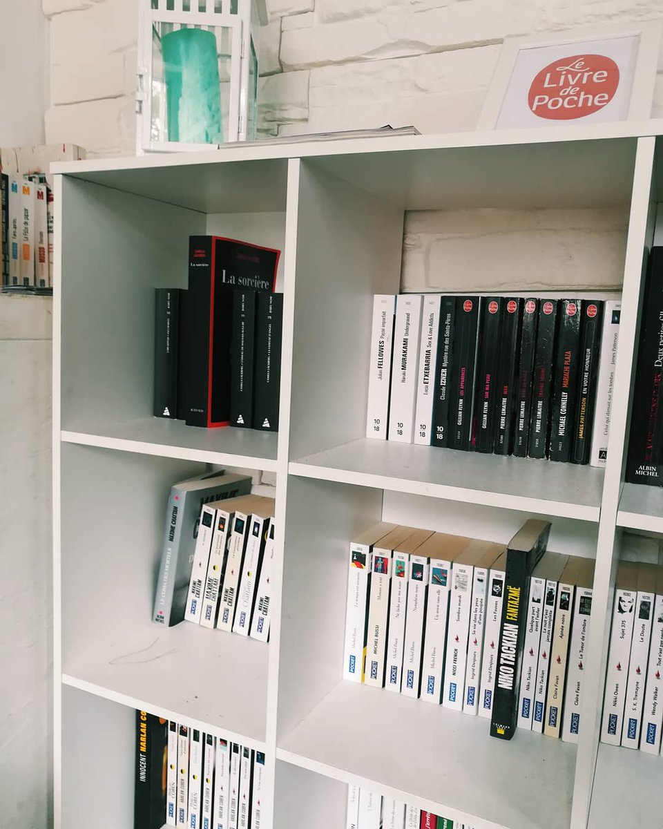 bookinerie's tweet photo. Questionnaire en ligne sur le blog ( lien dans ma bio ).
#lire #livre #book #lecture #biblilotheque https://t.co/mMAnRGUDme