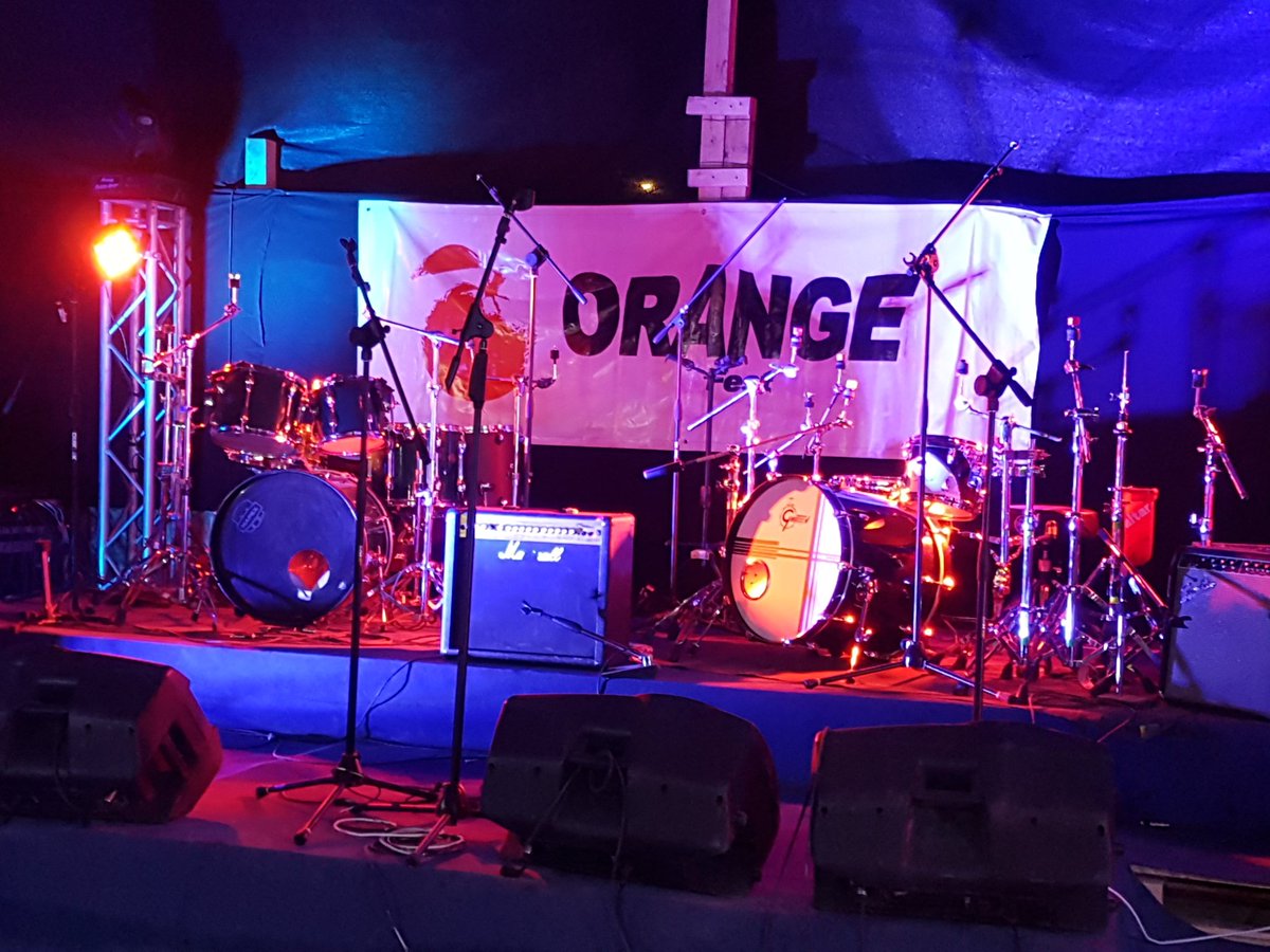 fight_fest's tweet photo. Anoche en la #OrangeFonda de #Calama se presentó #OasisRestrictivo; ellos estarán el.17/11 en nuestro festival.
Hoy sube al escenario #Xsimios.
#chile #calama #antofagasta #iquique #metalfightbrutalfest #fiestaspatrias https://t.co/sDJo5AaNq5