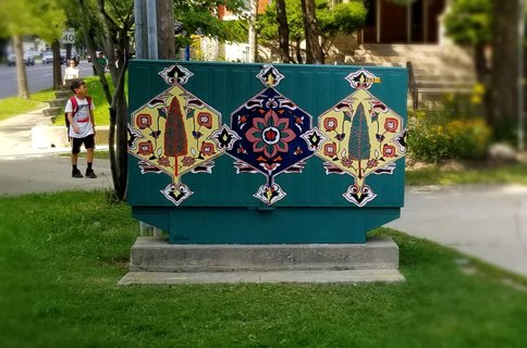 CavanaughTO's tweet photo. Aitak Sorahitalab's #bellboxmural at Parkview and John McKenzie in North York #ward23 #willowdale #northyork in partnership with @StART_Toronto #utilityboxmurals #streetart @NorthYorkArts https://t.co/8dNENmDNOI