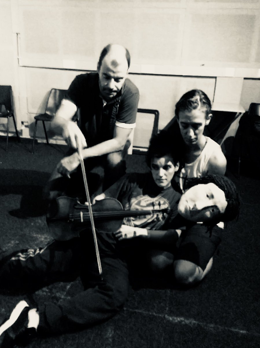 VertebraTheatre's tweet photo. #attheheartofthings last run before #ptw2018 @ptwconf @GregEmfietzis @JennieRawling @OscarWildeUK @CastilloTheatre https://t.co/5UCjrd06AE