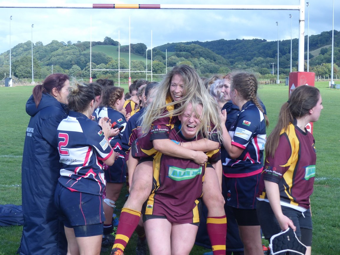Oval Zone Rugby Mag (@ovalzonerugby) on Twitter photo Not sure if this is something we should try at the end of mens matches, but it certainly works for the women - <a href="/LadiesCobra/">COBRA Ladies</a> v <a href="/WpoolLadiesRFC/">Welshpool Ladies RFC</a> this afternoon @RGCWomen <a href="/WRUWomenSupport/">WRU Women</a> Not sure if this is something we should try at the end of mens matches, but it certainly works for the women - <a href="/LadiesCobra/">COBRA Ladies</a> v <a href="/WpoolLadiesRFC/">Welshpool Ladies RFC</a> this afternoon @RGCWomen <a href="/WRUWomenSupport/">WRU Women</a>