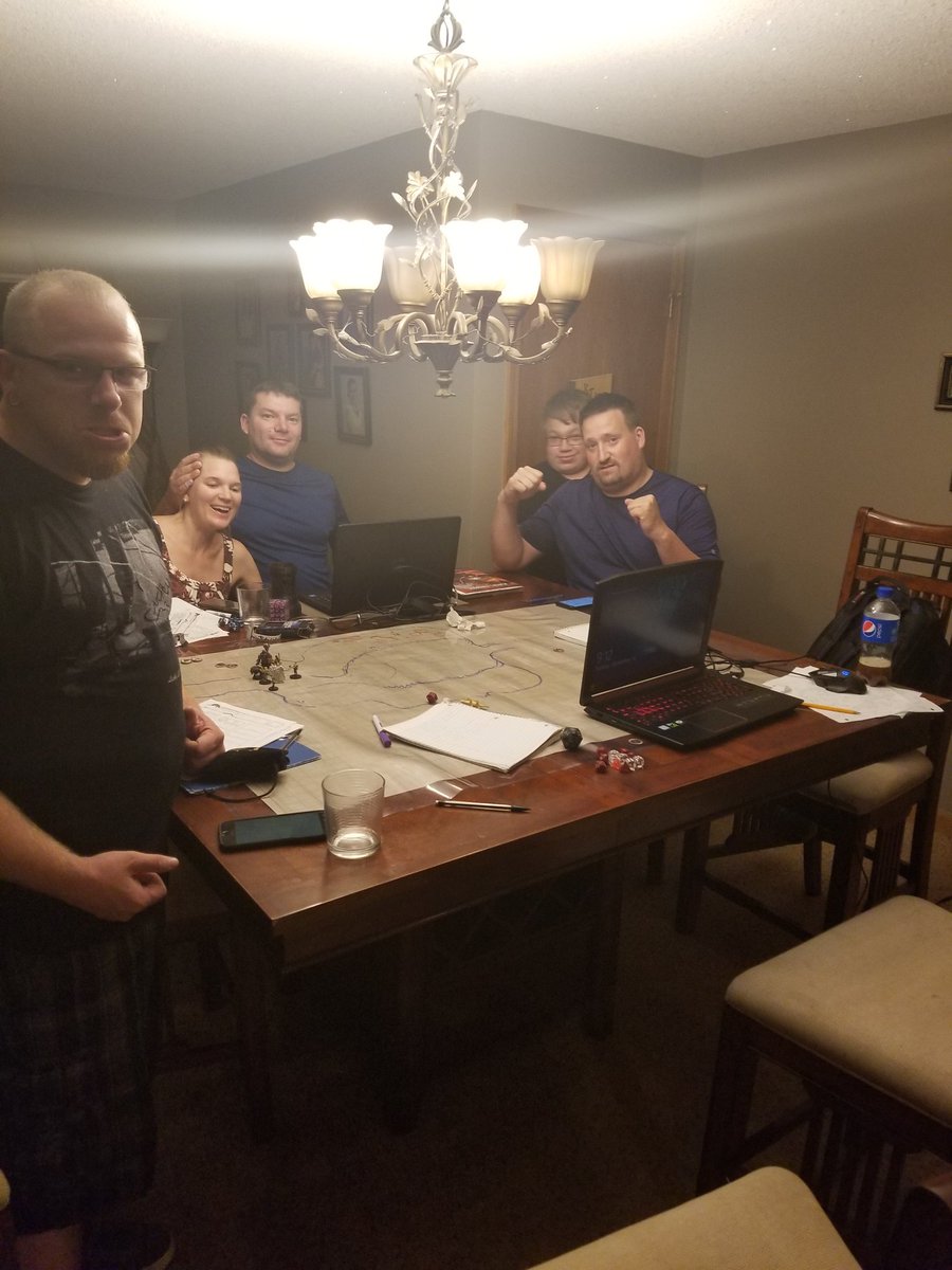 Dm_Billybeard's tweet photo. Tonight team plan B rolled through some more underdark slaying lots of duergar and got caught fighting grimlocks in the middle of a fungal forest they set on fire #dnd #dnd5e #dungeonsanddragons #ttrpg #rpg #Gaming #gamenight #adventure #dungeon https://t.co/2S5fYLTnNe