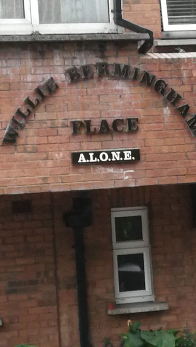 RedWatchful's tweet image. I knew about A.L.O.NE. years ago, while visiting my family in Dublin. At first, the name made me nervous, but these guy's work is really awesome. It's a charity organization which was set-up to highlight the issues facing older people living alone.
#Dublin #charity