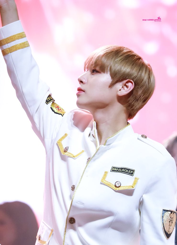 Meijune12's tweet photo. อ่ะโห้ คือแบบ เหมาะเหม๋ง !!!!! #แดนฮุน
หล่นจากฟ้าทั้งคู่อ่ะ ปาดโท๊ะ https://t.co/NE7da0qPEx