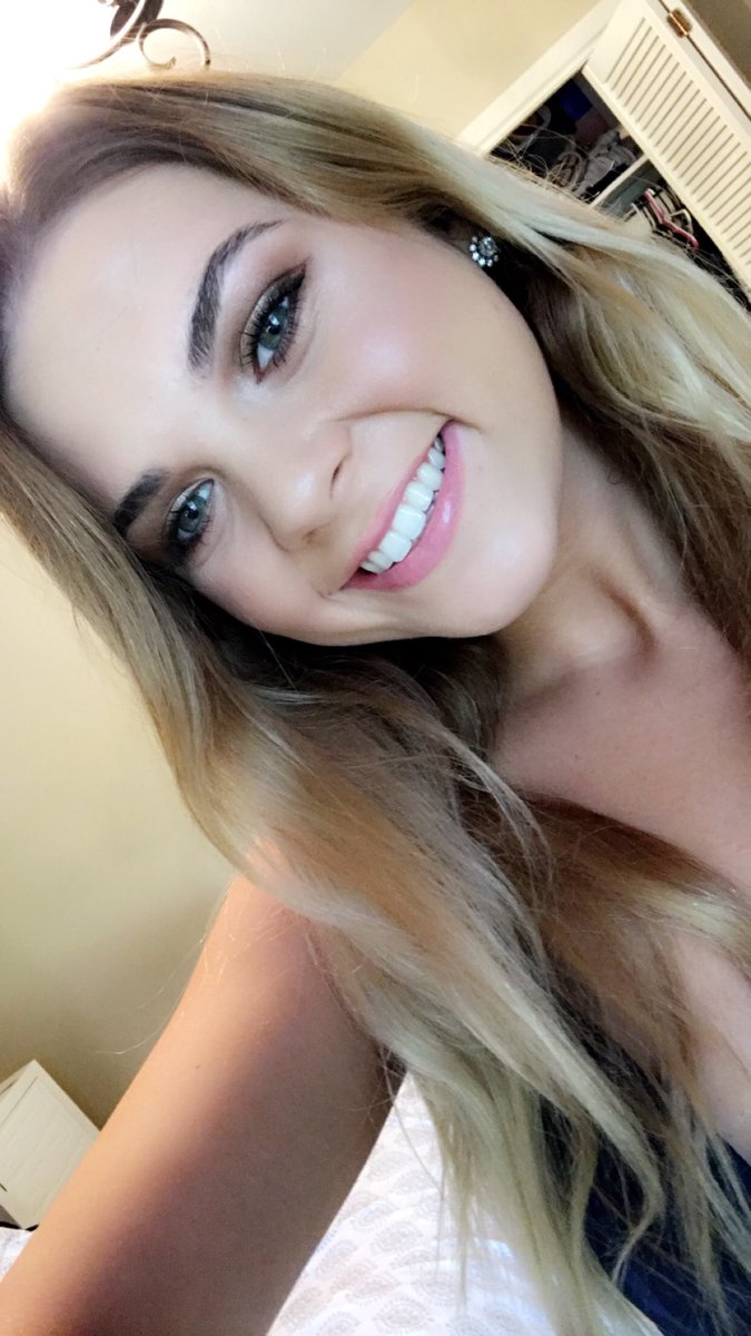 AinRiley's tweet photo. Smiley Riley https://t.co/85W0fXJDbG