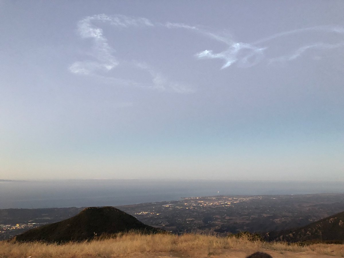 After #ICESat2's launch, the contrails of the #DeltaII rocket leave a heart-shaped pattern in the sky 🚀💚 
(Photo by <a href="/tylerobot/">Tyler GoHawks</a>, former ATLAS engineer <a href="/NASAGoddard/">NASA Goddard</a>)