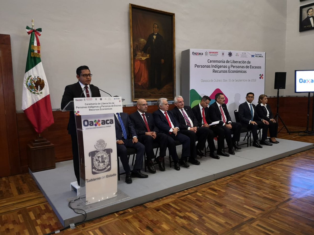 JesusGHerreraP's tweet photo. Este #15DeSeptiembre 87 personas indígenas y de escasos recursos económicos obtuvieron la libertad y regresaron con su familia. 
Gracias al trabajo coordinado de las instituciones involucradas hemos logrado cambiar la vida de decenas de #Oaxaqueños
@alejandromurat @CDI_mx https://t.co/Ep7gFq7VIJ