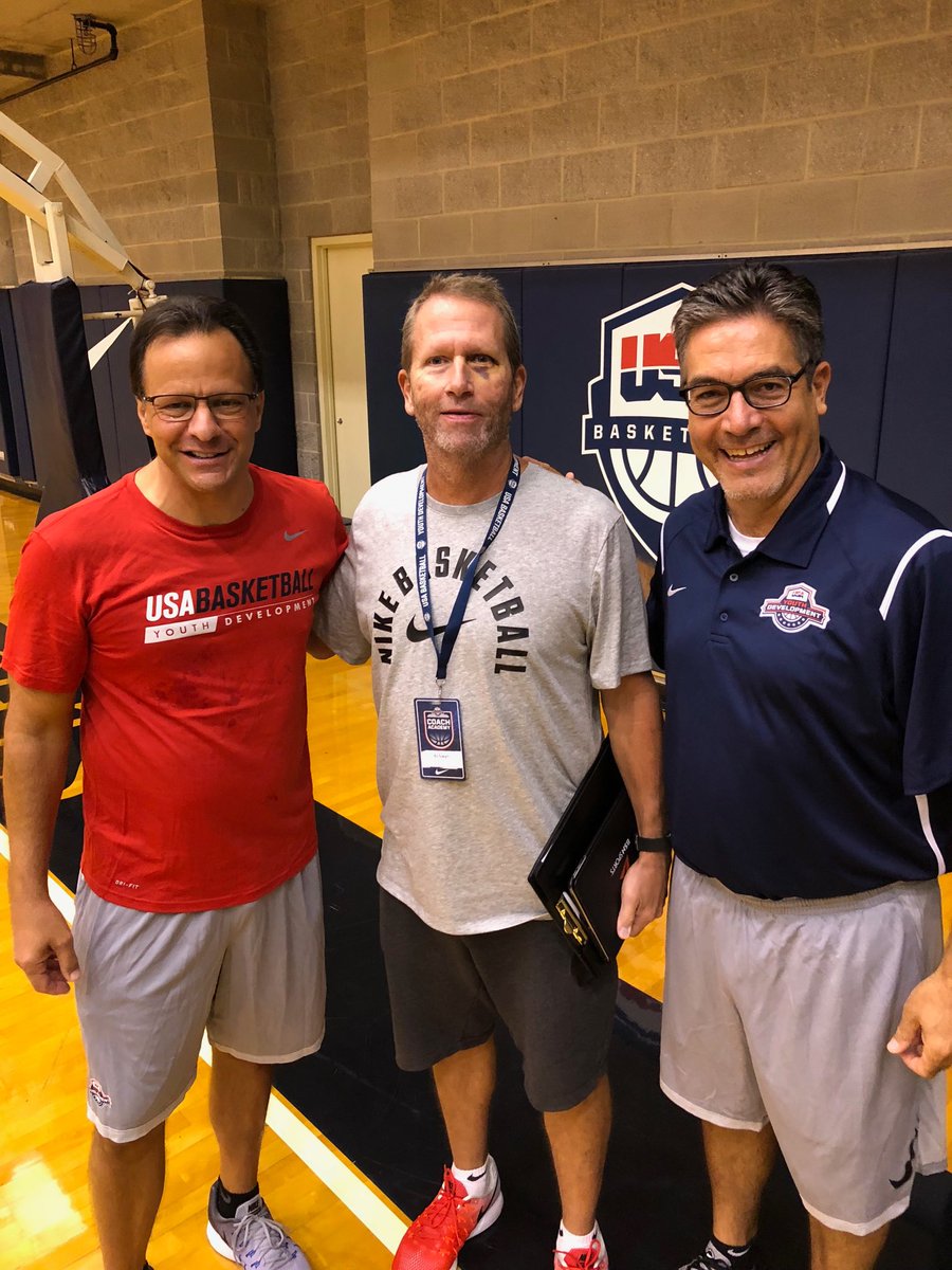 SafeReal's tweet image. ⁦@TomCrean⁩ Great job as usual today at USA Basketball Coaches’ Academy. I always leave with great content when you teach. Shout out to Joe Montegna from Jersey who was great on teaching transition offense.