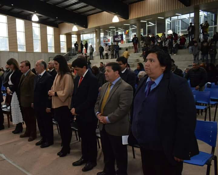 arielpangui's tweet photo. Junto a autoridades regionales prensentes en Tedeum Evangélico de Panguipulli. https://t.co/cOrnCZAZOL