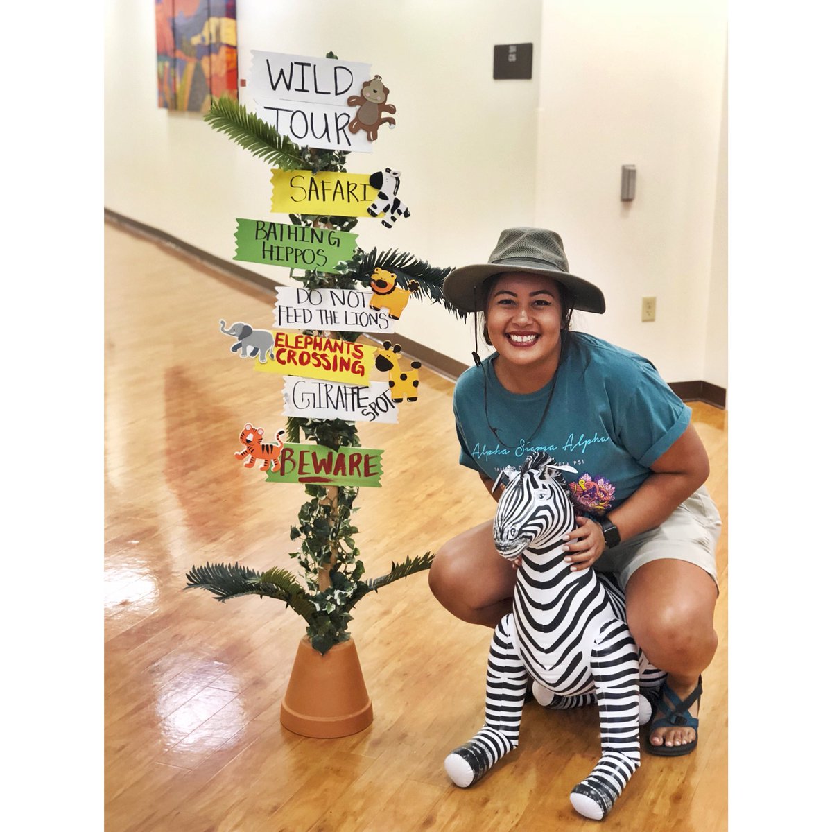 sel_justsel's tweet photo. Hi my name is Selina and I will be your guide on this ΑΣΑ safari 🎉 https://t.co/MP6R1g3JRv