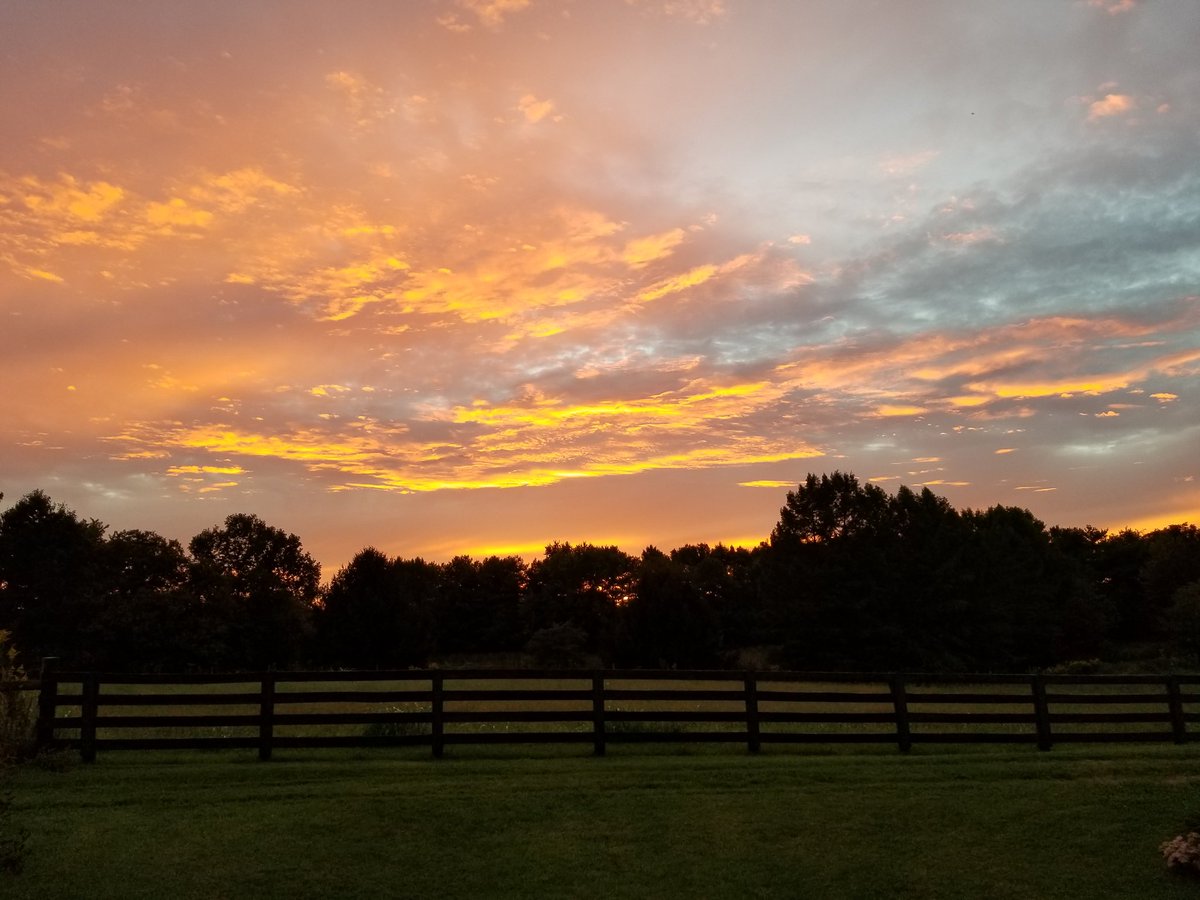 Alan Lafferty (@thealanator07) on Twitter photo Rainbow and a Stunning Sunset taken just a few minutes ago in northern Shelby County. @WLKYJohnBelski <a href="/BGoodeWAVE3/">Brian Goode ❄️</a> <a href="/MarcWeinbergWX/">Marc Weinberg</a> <a href="/KevinHarned/">Kevin Harned</a> <a href="/KatieMcGrawx/">Katie McGraw</a> <a href="/WxStrong/">Hannah Strong</a> <a href="/RyanHokeWAVE3/">Ryan Hoke ⚡️</a> <a href="/WLKYJayCardosi/">Jay Cardosi WLKY</a> <a href="/WLKYSusanneH/">Susanne Horgan</a> @WHAS11Ben <a href="/NWSLouisville/">NWS Louisville</a> Rainbow and a Stunning Sunset taken just a few minutes ago in northern Shelby County. @WLKYJohnBelski <a href="/BGoodeWAVE3/">Brian Goode ❄️</a> <a href="/MarcWeinbergWX/">Marc Weinberg</a> <a href="/KevinHarned/">Kevin Harned</a> <a href="/KatieMcGrawx/">Katie McGraw</a> <a href="/WxStrong/">Hannah Strong</a> <a href="/RyanHokeWAVE3/">Ryan Hoke ⚡️</a> <a href="/WLKYJayCardosi/">Jay Cardosi WLKY</a> <a href="/WLKYSusanneH/">Susanne Horgan</a> @WHAS11Ben <a href="/NWSLouisville/">NWS Louisville</a>