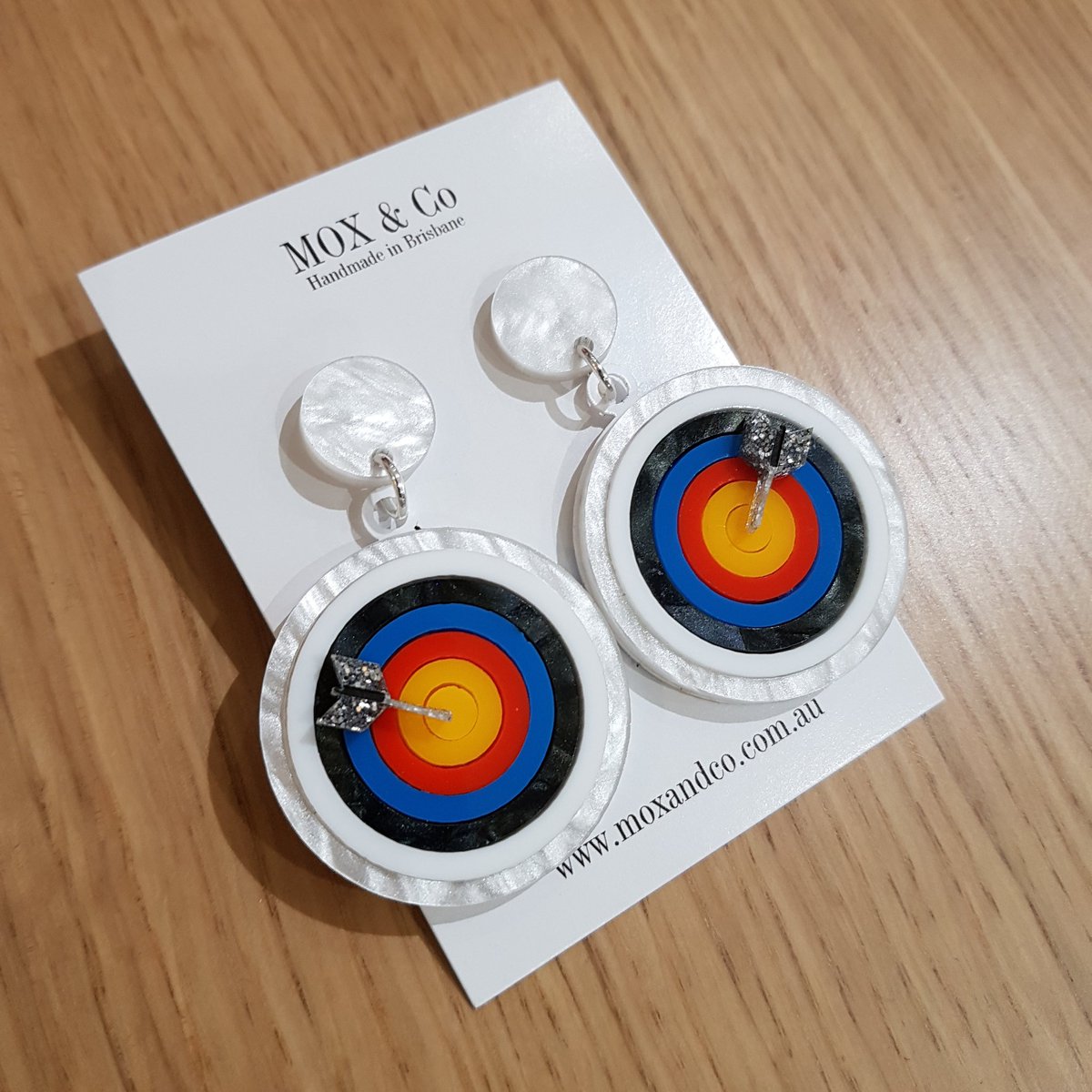 uncommonbunch's tweet image. NEW MOX &amp;amp; CO HAS ARRIVED! 
Quirky, colorful, glittery and fun as always! Available now 😍🤗🤩♥️
#moxandco #quirkystuff #quirkyearrings #statementearrings #accessorries #accessoryaddict #lasercutacrylic #lasercutjewellery #icecream #iceblocks #toffeeapples #darts #themepark