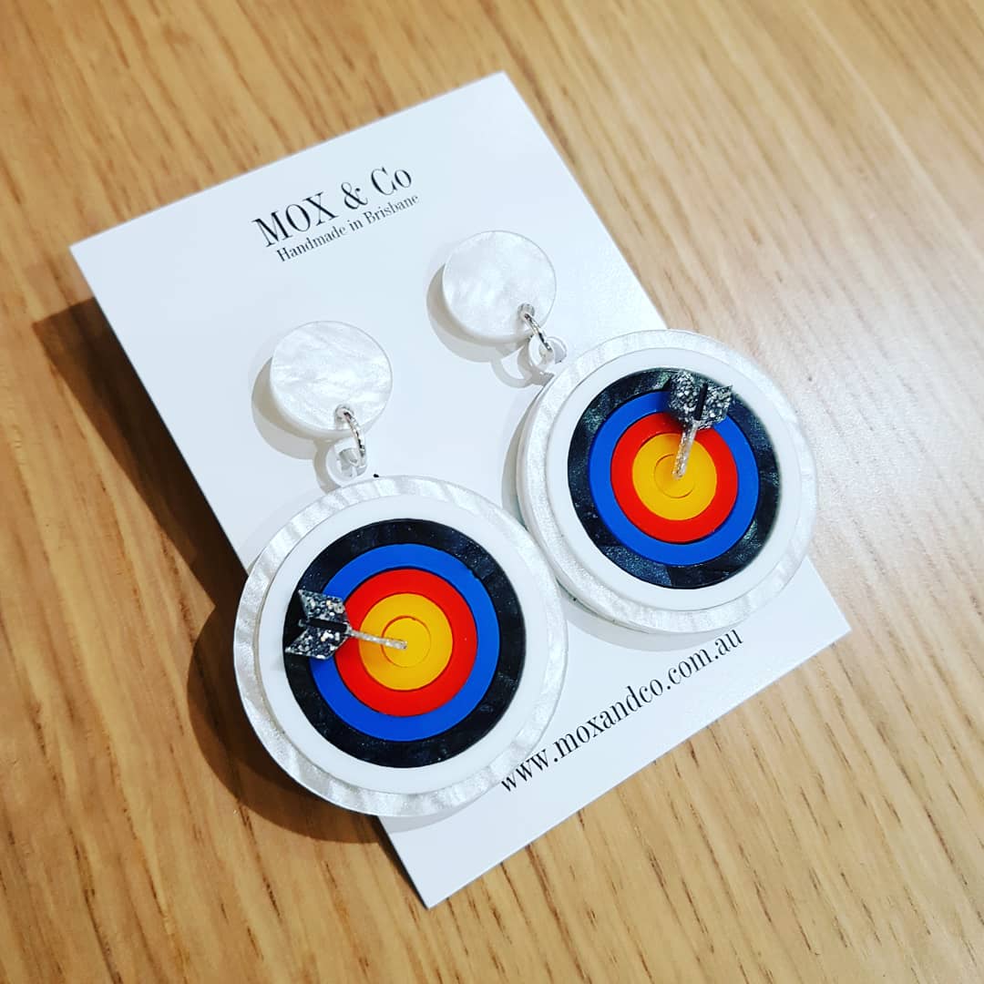 uncommonbunch's tweet image. NEW MOX &amp;amp; CO HAS ARRIVED! 
Quirky, colorful, glittery and fun as always! Available now 😍🤗🤩♥️
#moxandco #quirkystuff #quirkyearrings #statementearrings #accessorries #accessoryaddict #lasercutacrylic #lasercutjewellery #icecream #iceblocks #toffeeapples #darts #themepark