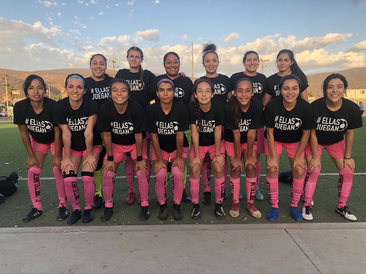 karlithakym10's tweet photo. My team 💓 #CopaTelmex18 #ISAMARFC @maribarra6 https://t.co/ErloS5oFCX