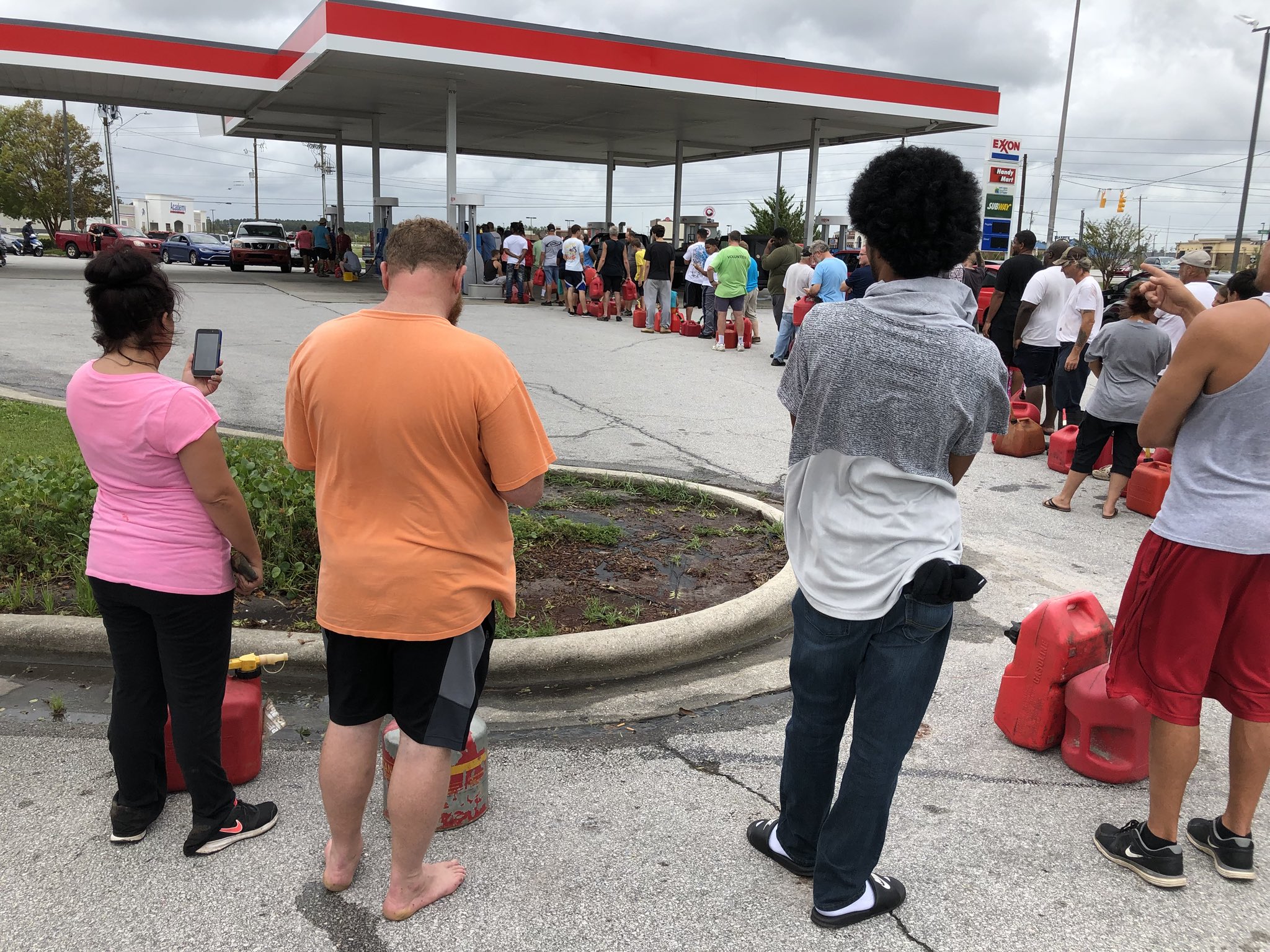Dave Rysak on Twitter "Gas lines in Jacksonville, NC because of