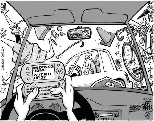end_dd's tweet image. Sometimes, we do not realize how dangerous our habits are behind the wheel. #DistractedDriving #EndDD #EyesUpPhoneDown #FatalDistraction
