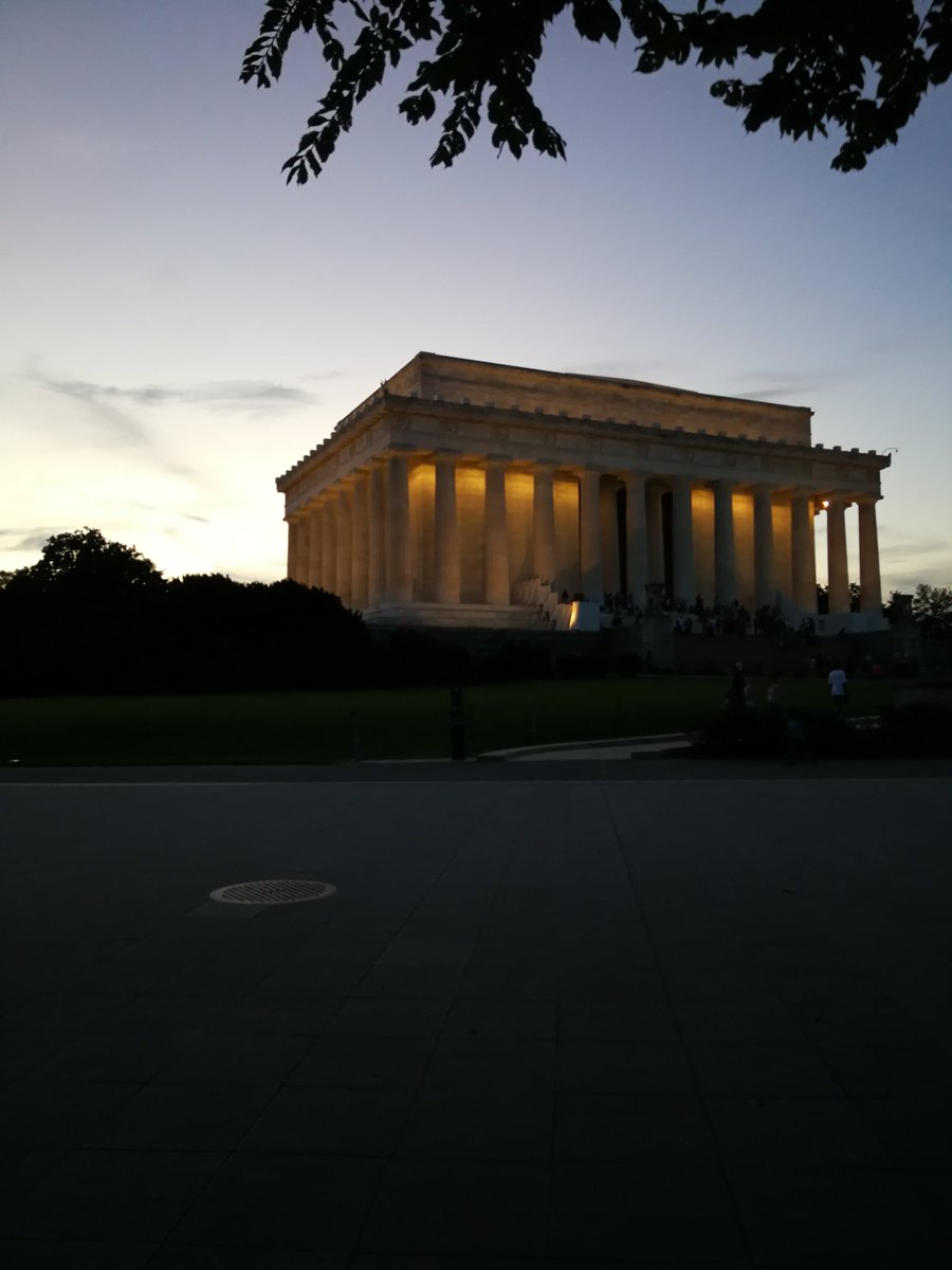 wcsSHScmi's tweet photo. Twilight tour in DC after an action packed leadership day! #hosawla2018 #leadershipmatters #leadbyexample #blessedadvisor https://t.co/kO1UlpoiOw