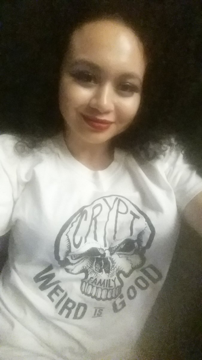 ANKyoungMi_Jell's tweet image. I feel amazing when I represent the #CryptFamily ♡ I hope everybody I chatted w/ at the convention checks us out!