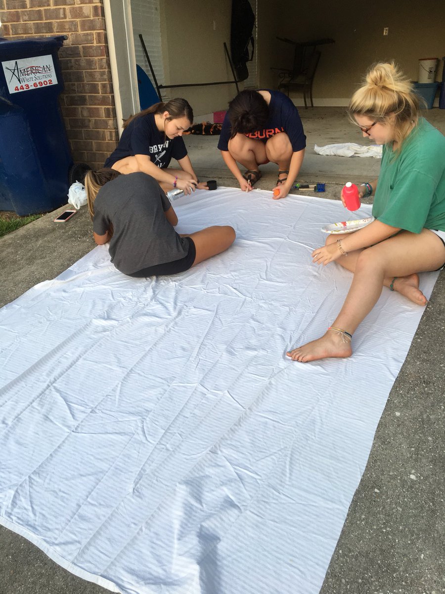 bryantstudents's tweet photo. hoco weekend projects, remember voting is this week!! during lunch waves! https://t.co/mjmyqjrHrA
