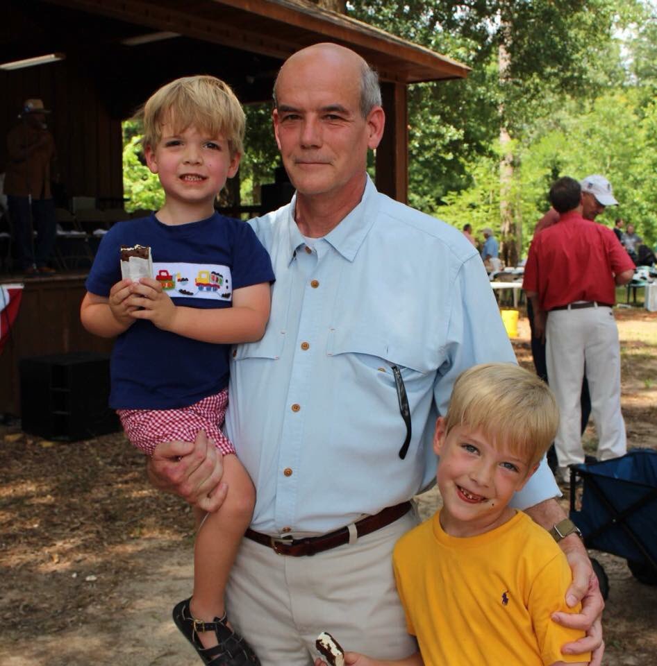 JudgeMikeTaylor's tweet photo. Whether it’s a campaign kick-off or the Walthall County Dairy Festival, we always have a wonderful time with the people of Walthall County! Thank you!
Last June, Judge Taylor proved that he is a man of many talents by being first among the candidates in the butter churning event! https://t.co/SKbwHRugjw