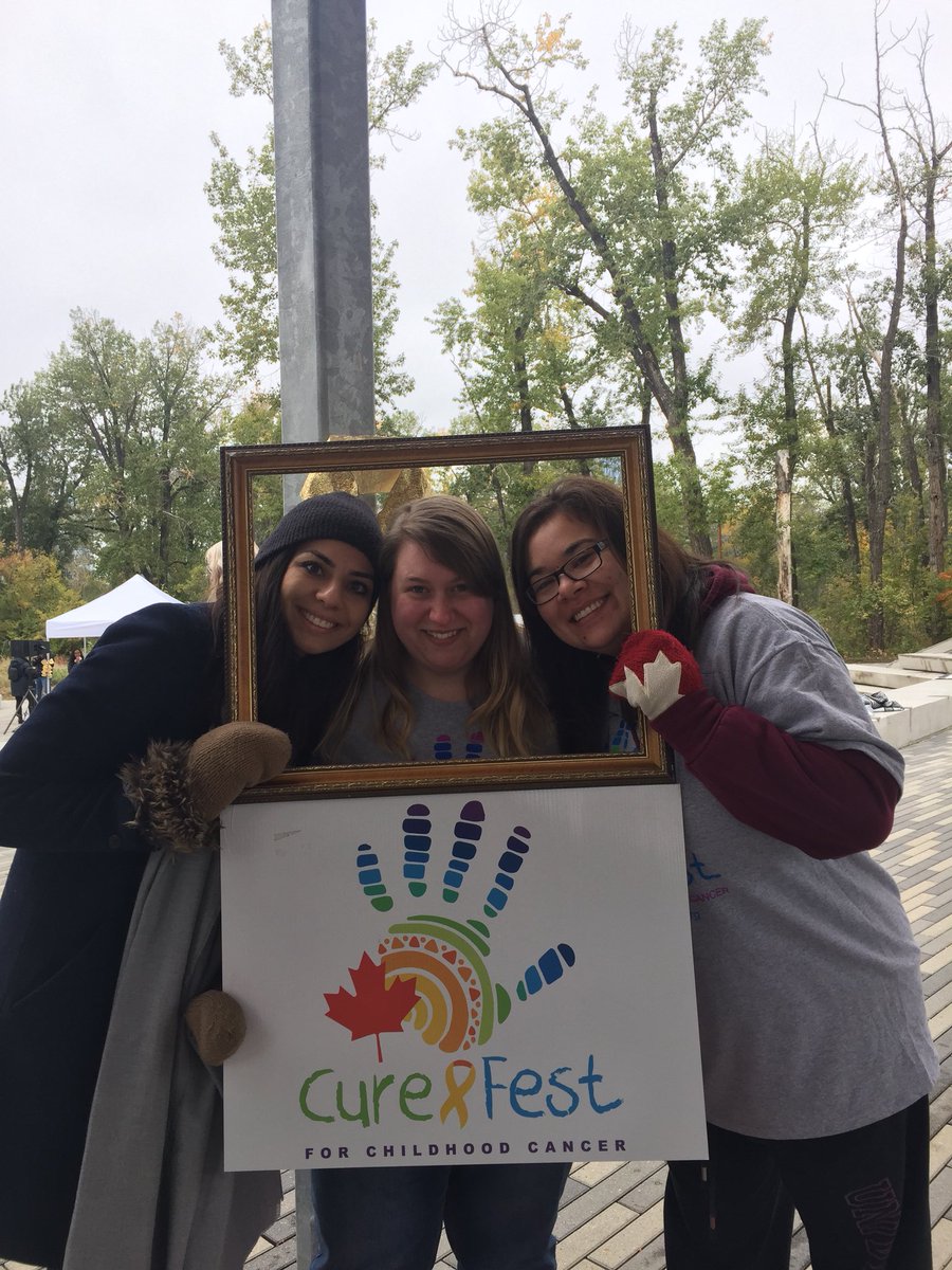 curefestcanada's tweet photo. Thank you so much to guests, attendees, partners, speakers and volunteers who made #CureFest2018 in Calgary a possibility. Thank you helping us take another step forward in making #ChildhoodCancer a national priority. #CCAM 💛💛💛 https://t.co/lYujdaRRQz