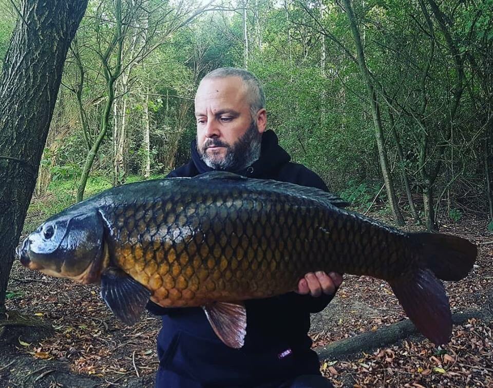 DNABaitsUK's tweet photo. A nice common for Michael Bentley over the weekend, coming just as he was packing up. A Milky Malt pop-up over a spread of Secret 7 freebies produced the goods for him.

#dnabaits #redefiningquality #Secret7 #carpfishing https://t.co/eL1qJCUBga