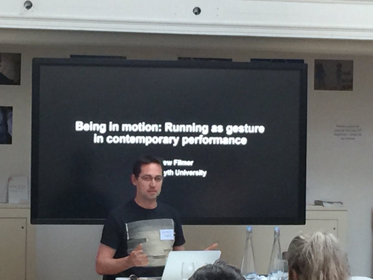 kaisyngtan's tweet photo. Fab talks by @CaraliMcCall (on running+lines &tracing her own trajectories) & @andfilmer (incl framing running as movement & the need to leave its own silo) @broderickchow’s #sportspectacle @KingsCollegeLon. Why don’t all conferences have boxing+sparring sessions? #runrunrunart https://t.co/W0UsjwBScU