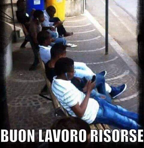 gladiatoremassi's tweet photo. 10 ore in zona wifi. Non disturbare stiamo lavorando per voi. Grazie #Boldrina 
Buon lavoro #risorse.
E grazie a tutti voi https://t.co/ANAjQRmoSq
