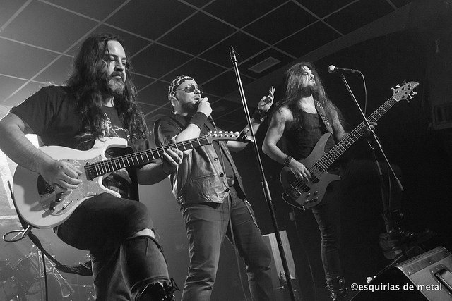 2/2. Todas las fotos de los RockMetalSaraos que cubrimos, en este enlace, nuestro #EncofradoEdeM 👉📸bit.ly/2xpYTR0 
Podrás ver buenas fotos de: <a href="/vikingore/">Vikingore Spain</a> <a href="/Nocheterna/">Nocheterna</a> <a href="/SnakeyesMetal/">SnakeyeS</a> @HisteriaOficial <a href="/AlessasCry/">Alessa's Cry</a> <a href="/NAntichristBand/">Nuclear Antichrist</a> <a href="/TaliesynRock/">Taliesyn</a> <a href="/stravaganzza666/">stravaganzza</a>, etc