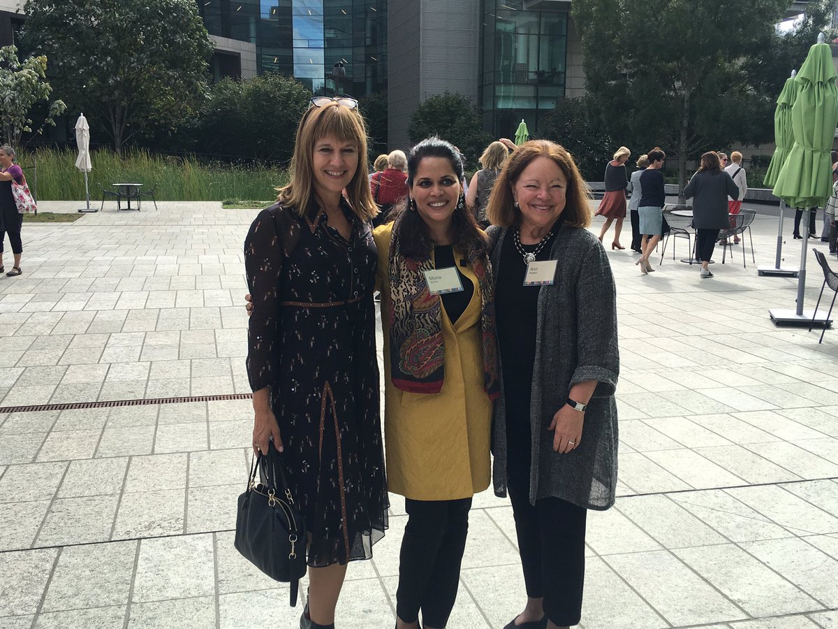 JackiZehner's tweet photo. Congrats to @WomMovMillions new Board Chair Mona Sinha !!!! #WMMSummit and the wonderful Ann Kaplan . https://t.co/49JNqyttb2