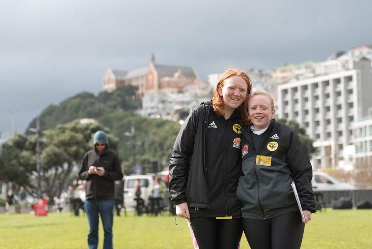 Stephanie_evett's tweet photo. Me and my not so little sister, yesterday at the @WgtnPhoenixFC community day. ๐โฝ #biggestphoenixfan #wellingtonphoenix #fanoftheyear #coyn #gdff #wellingtonphoenixfans #lovewelly #wellington #ERereTeKeo #community #volunteer https://t.co/F2S37wqW8K