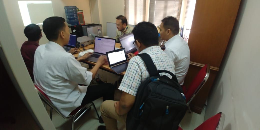 idrumahcoding's tweet photo. Day 3, Inhouse Training Web Programming di Kemenko PMK

#kursusweb #codeigniter #rumahcoding https://t.co/jUKIGx6F96