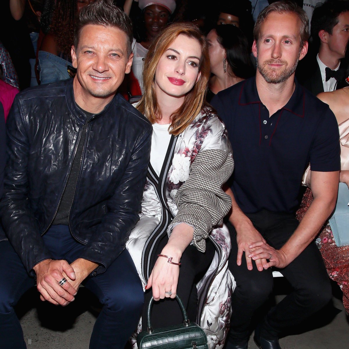 Anne Hathaway FANsite tweet media