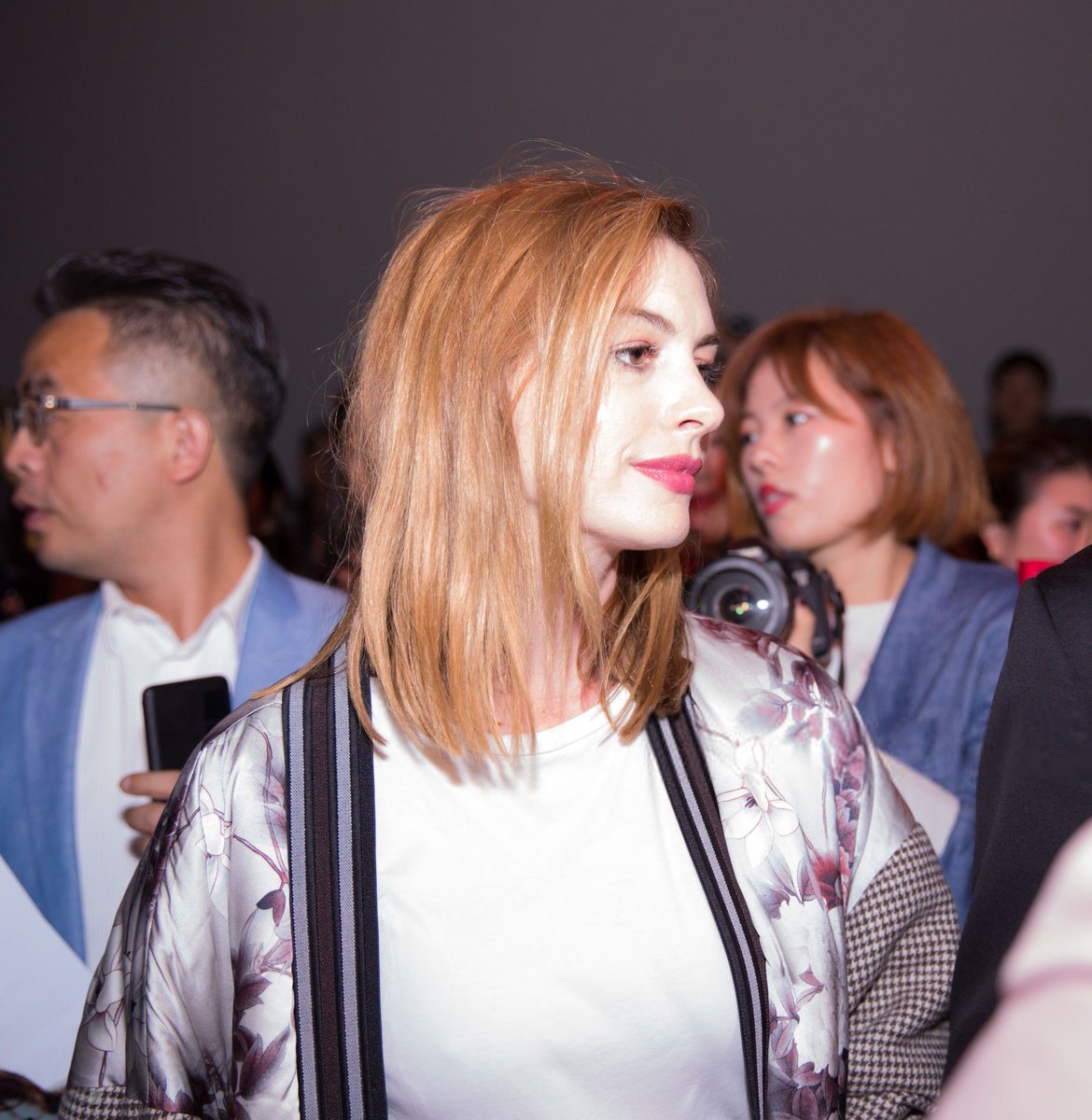 Anne Hathaway FANsite tweet media