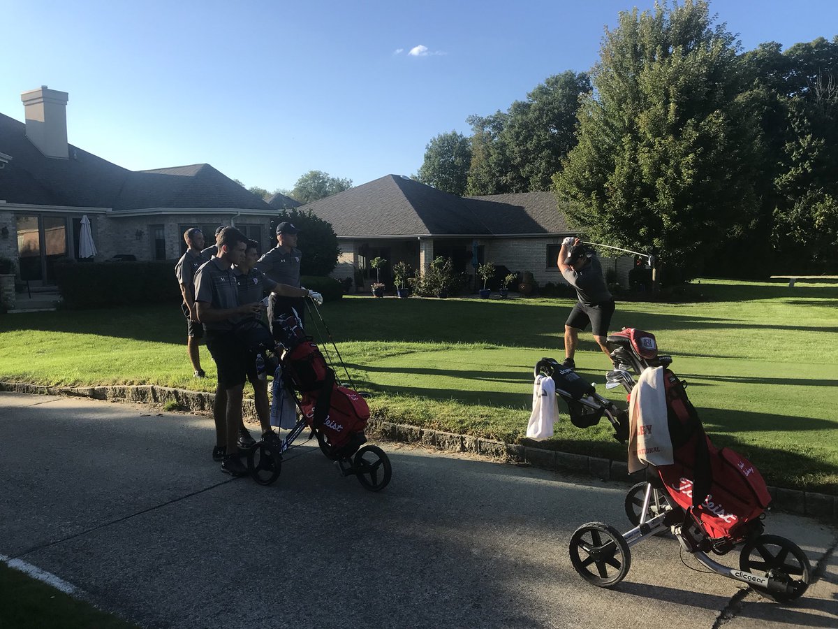 BUMensGolf's tweet image. The Braves are in Chesterton, IN  this week for the @ValpoMG Crusader Classic (36 holes Monday / 18 holes Tuesday).  Follow live scoring at m.birdiefire.com/tournament/523… starting @ 8am central time. @sandcreekcc #greatcourse #GoBraves