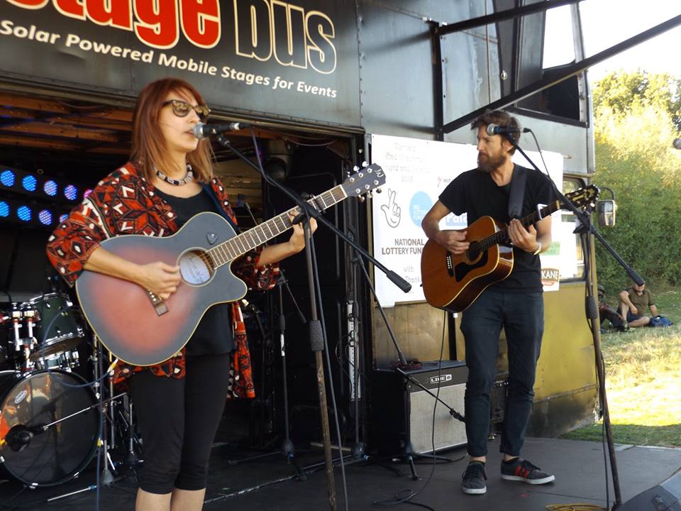 WestLondonMiddx's tweet photo. @wearenotaband #WeAreNotaBand #EmilDiranda &amp; #SamWilloughby @willobmusic appearing at #PerivaleFayre on Sunday 16th September 2018
#Perivale #Ealing https://t.co/IWHpTFA1FY