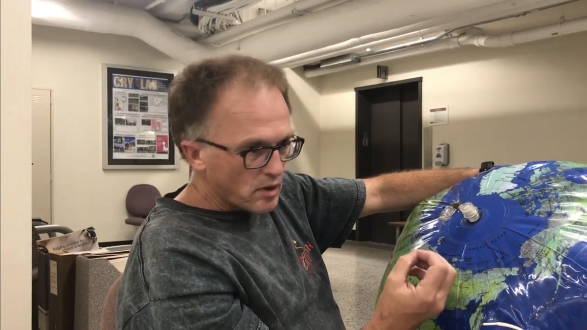 PaulHBeckwith's tweet photo. Superstorms and #ClimateChange:
Typhoon 台风 Mangkhut Savages 中国 China, Hong Kong, Philippines...
 https://t.co/txpGwoL9p1 

#China #TyphoonMangkhut #typhoon #Mangkhut #Hurricane #typhoons #cyclone #philippines #HongKong #Macau #science #climate #GlobalWarming #weather https://t.co/Rgh8uP8jTD