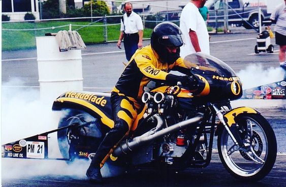 HeadBladers's tweet photo. We did say Headblade is rather "Quick"!!!

We found this pic and had to share this HB Drag Bike. We heard its as quick as our ATX U+1f600.

 U+1f4f7 - Headblade UK. https://t.co/007gKzNUrq