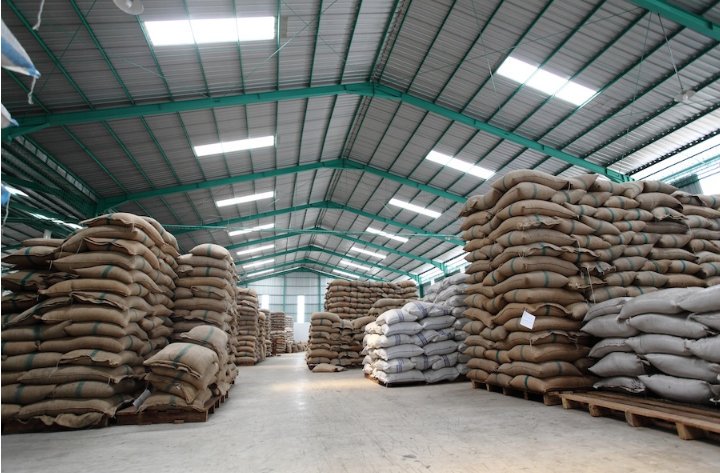 Coffee inventory. New coffee just in. Visit us at aromacoffee.ae
#coffee #MondayMotivation